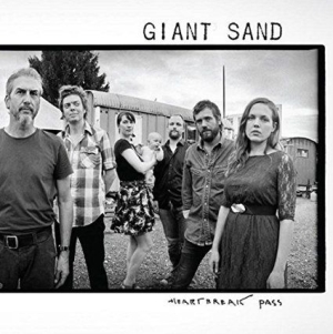 Giant Sand - Heartbreak Pass i gruppen VINYL hos Bengans Skivbutik AB (1289001)