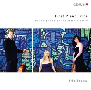 Trio Enescu - First Piano Trios i gruppen VI TIPSER / Julegavetips CD hos Bengans Skivbutik AB (2072082)