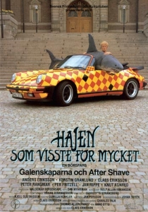 Film - Hajen Som Visste För Mycket Dvd i gruppen DVD & BLU-RAY hos Bengans Skivbutik AB (2424724)