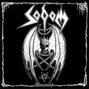 Sodom - Demonized (2 Tapes + Patch Box) i gruppen Metal/ Heavy metal hos Bengans Skivbutik AB (2561975)