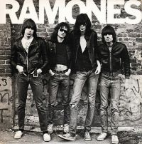 RAMONES - RAMONES (REMASTERED VINYL) i gruppen -Start Jan R2 hos Bengans Skivbutik AB (3029840)