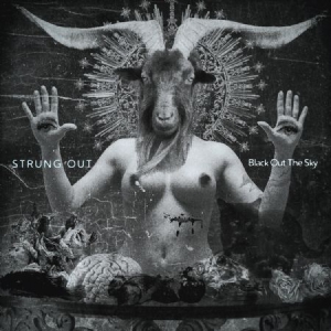 Strung Out - Black Out The Sky i gruppen VINYL hos Bengans Skivbutik AB (3126966)