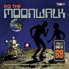 Various Artists - Do The Moonwalk i gruppen CD hos Bengans Skivbutik AB (3632131)