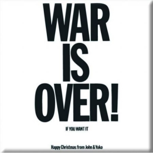 John Lennon - War is Over Magnet i gruppen MERCH hos Bengans Skivbutik AB (3668015)