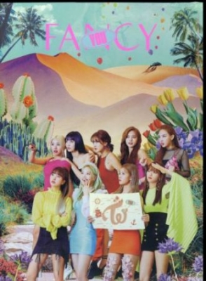 Twice - Fancy You (7Th Album) [import] random cover i gruppen Minishops / K-Pop Minishops / Twice hos Bengans Skivbutik AB (3732398)