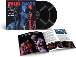 MILES DAVIS - MERCI MILES! LIVE AT VIENNE (V i gruppen Minishops / Miles Davis hos Bengans Skivbutik AB (4011062)