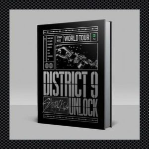 Stray Kids - Stray Kids World Tour [District 9 : Unlock] in SEOUL (Bluray) i gruppen Musikk / Musikkk Blu-Ray / K-Pop hos Bengans Skivbutik AB (4064628)