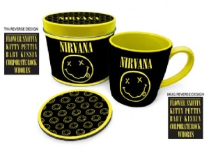 Nirvana - Nirvana (Smiley) Mug & Coaster In Tin i gruppen CDON - Exporterade Artiklar_Manuellt / Merch_CDON_exporterade hos Bengans Skivbutik AB (4081903)