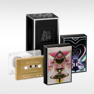 Beach House - Once Twice Melody (2 X Cassette) i gruppen Pop hos Bengans Skivbutik AB (4100162)