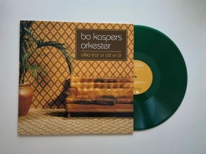 Bo Kaspers Orkester - Vilka Tror Vi Att Vi Är (Grön Vinyl) i gruppen Korr_grupp /  hos Bengans Skivbutik AB (4219944)