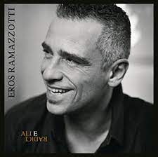 Eros Ramazzotti - Ali E Radici (Deluxe With Booklet) i gruppen VI TIPSER / Julegavetips CD hos Bengans Skivbutik AB (4233967)