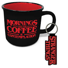 Stranger things mug & keychain gift set i gruppen MERCHANDISE / Merch / Film-Musikkkal hos Bengans Skivbutik AB (4266751)