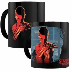 Stranger Things - Woods - Heat changing mug i gruppen CDON - Exporterade Artiklar_Manuellt / Merch_CDON_exporterade hos Bengans Skivbutik AB (4290717)