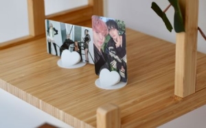 K-pop Tillbehör - K-pop Photocard Holders (2 st Vita) i gruppen MERCHANDISE / Accessoarer / K-Pop hos Bengans Skivbutik AB (4379888)