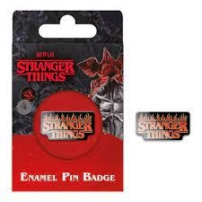 Stranger Things 4 (Fire Logo) Enamel Pin i gruppen MK Export CDON Merch hos Bengans Skivbutik AB (4401393)