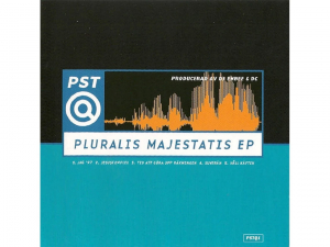 Pst/Q - Pluralis Majestatis i gruppen Musikk / CD-Maxi / Hip Hop-Rap,Pop-Rock,Svensk Musikkk hos Bengans Skivbutik AB (470466)