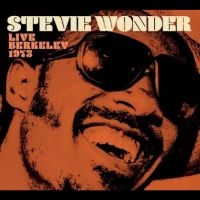 Wonder Stevie - Live Berkeley i gruppen VI TIPSER / Fredagsutgivelser / Fredag den 19e Jan 24 hos Bengans Skivbutik AB (5508588)