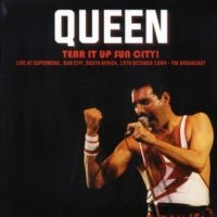 Queen - Tear It Up Sun City! i gruppen VINYL / Metal,Pop-Rock hos Bengans Skivbutik AB (5508826)