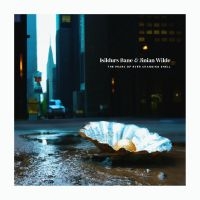 Isildurs Bane & Jinian Wilde - The Pearl Of Ever Changing Shell i gruppen VI TIPSER / Fredagsutgivelser / Fredag Den 23:e Februari 2024 hos Bengans Skivbutik AB (5509310)