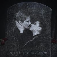 Ic3peak - Kiss Of Death i gruppen VI TIPSER / Fredagsutgivelser / Fredag den 8:e Mars 2024 hos Bengans Skivbutik AB (5517703)