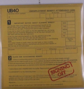 Ub40 - Signing Off (Red Vinyl) i gruppen VINYL hos Bengans Skivbutik AB (5523366)