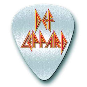 Def Leppard - Pick Logo Pin Badge i gruppen MERCHANDISE hos Bengans Skivbutik AB (5537296)