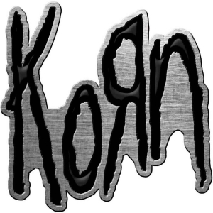 Korn - Logo Pin Badge i gruppen MERCHANDISE hos Bengans Skivbutik AB (5537340)