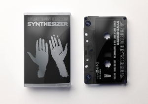 A Place To Bury Strangers - Synthesizer (Mc) i gruppen VI TIPSER / Fredagsutgivelser /  hos Bengans Skivbutik AB (5560115)