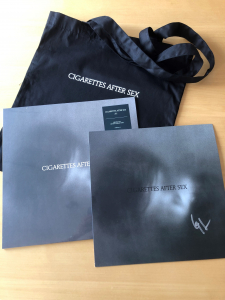 Cigarettes After Sex - X's (Crystal Clear Lp + Totebag Bundle) i gruppen VINYL / Pop-Rock hos Bengans Skivbutik AB (5560119)