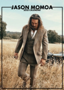 Jason Momoa - 2025 Calendar i gruppen VI TIPSER / Fredagsutgivelser / Fredag den 16:e augusti hos Bengans Skivbutik AB (5560293)