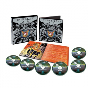 Thin Lizzy - 1976 (5Cd + Bd Boxset) i gruppen VI TIPSER / Fredagsutgivelser / Fredag den 27:e september 2024 hos Bengans Skivbutik AB (5561736)