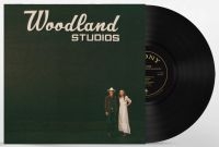 Gillian Welch & David Rawlings - Woodland i gruppen VI TIPSER / Fredagsutgivelser / Fredag 29 november 2024 hos Bengans Skivbutik AB (5563694)