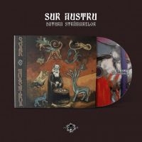 Sur Austru - Datura Strahiarelor (Digipack) i gruppen VI TIPSER / Fredagsutgivelser / Fredag den 18:e oktober 2024 hos Bengans Skivbutik AB (5564924)