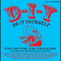 Soul Jazz Records Presents - D-I-Y: Do-It-Yourself ? Punk, Post i gruppen VI TIPSER / Fredagsutgivelser / Fredag 1 november 2024 hos Bengans Skivbutik AB (5565785)