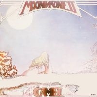 Camel - Moonmadness i gruppen Musikk / CD+Blu-ray / Kommende / Pop-Rock hos Bengans Skivbutik AB (5576117)