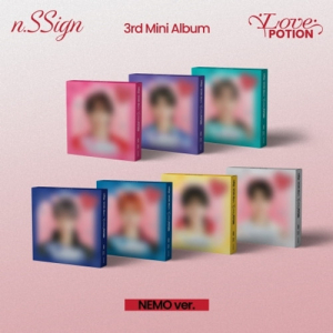 n.SSign - Love Potion (Nemo Ver.) (Random Ver.) i gruppen MERCHANDISE / Merch+Code / Kommende / K-Pop hos Bengans Skivbutik AB (5576970)