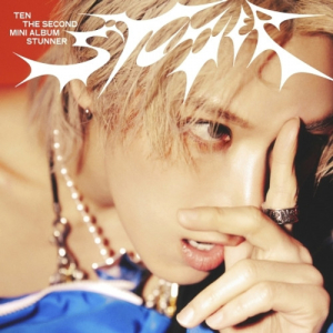 Ten - Stunner (Packbook Ver.) i gruppen CD / Kommende / K-Pop hos Bengans Skivbutik AB (5588419)