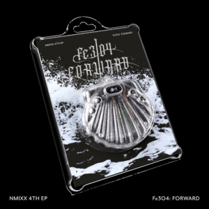 Nmixx - Fe304 : Forward (Shell Ver.) (Random Ver.) i gruppen MERCHANDISE / Merch+Code / Kommende / K-Pop hos Bengans Skivbutik AB (5588423)