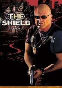 Shield - Säsong 3 i gruppen Film DVD hos Bengans Skivbutik AB (823205)