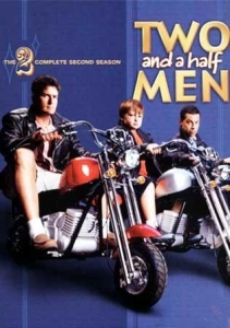 Two and a Half Men - Säsong 2 i gruppen Film DVD hos Bengans Skivbutik AB (825456)