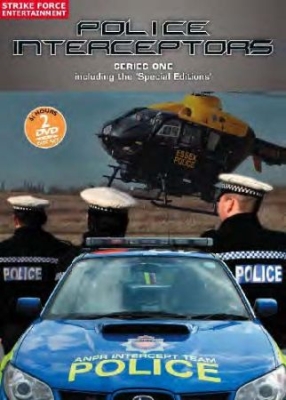 Police Interceptors - Series One i gruppen Musikkk-DVD & Bluray hos Bengans Skivbutik AB (882205)