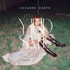 Santo Suzanne - Yard Sale